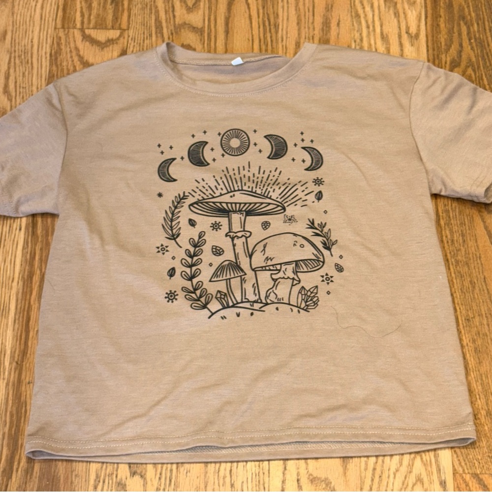 SHEIN Mushroom & Celestial Moon Phase Graphic Tee - Tan/Beige